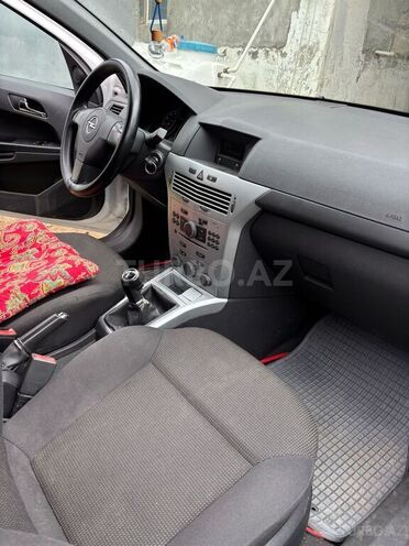 Opel Astra 2009, 166,000 km - 1.4 l - Goranboy