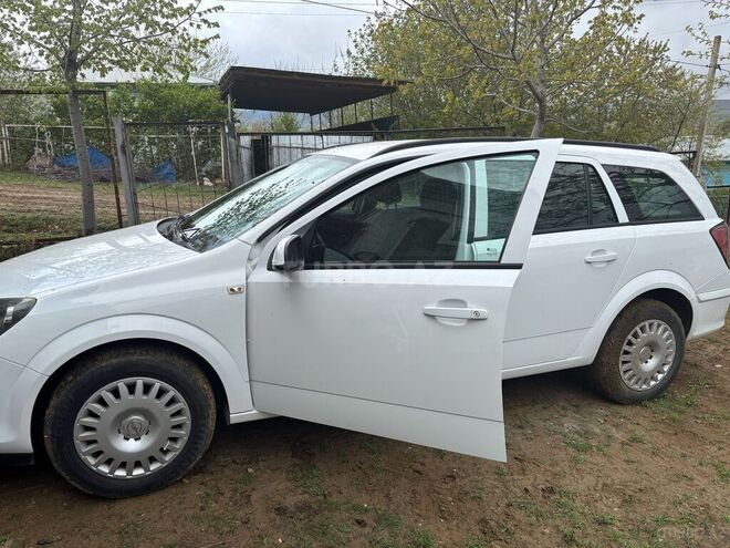 Opel Astra 2009, 166,000 km - 1.4 l - Goranboy