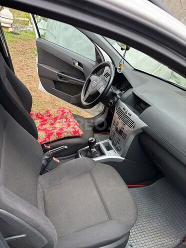 Opel Astra 2009, 166,000 km - 1.4 l - Goranboy
