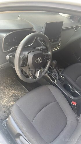 Toyota Corolla 2023, 70,000 km - 1.8 l - Bakı