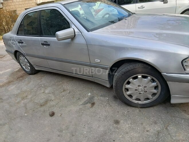 Mercedes C 200 1999, 331,000 km - 2.0 l - Bakı