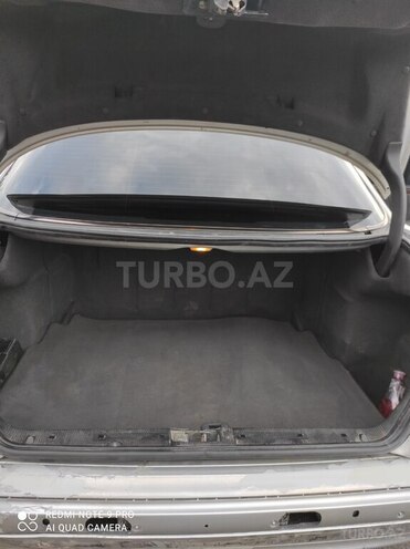 Mercedes E 320 2001, 495,000 km - 3.2 l - Bakı