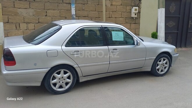 Mercedes C 230 2000, 678,000 km - 2.3 л - Xırdalan