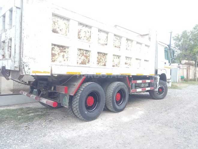 HOWO Sinotruk 2012, 366,357 km - 9.7 l - Bakı