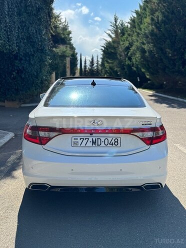 Hyundai Grandeur 2015, 201,480 km - 2.2 л - Qazax