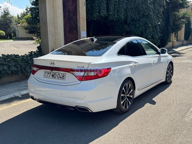 Hyundai Grandeur 2015, 201,480 km - 2.2 л - Qazax
