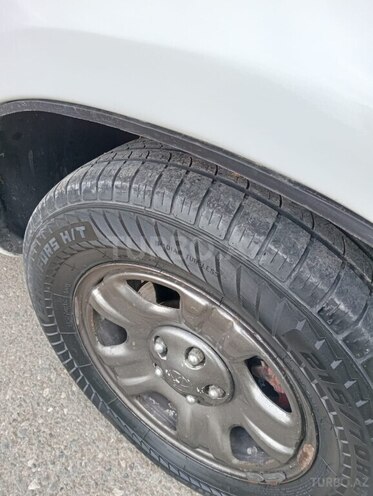 Toyota RAV4 1998, 237,000 km - 2.0 l - Gəncə