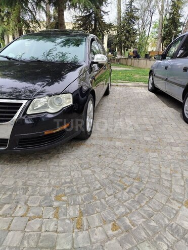 Volkswagen Passat 2006, 175,000 km - 2.0 l - Bakı