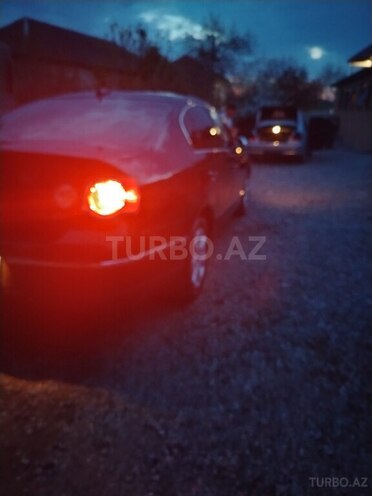 Volkswagen Passat 2006, 175,000 km - 2.0 l - Bakı