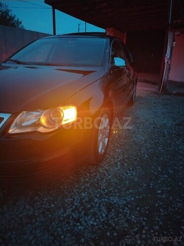 Volkswagen Passat 2006, 175,000 km - 2.0 l - Bakı