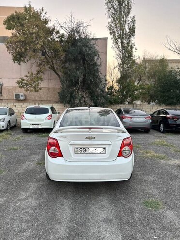 Chevrolet Aveo-6