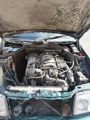 Mercedes E 250 1995, 650,000 km - 2.5 л - Bakı