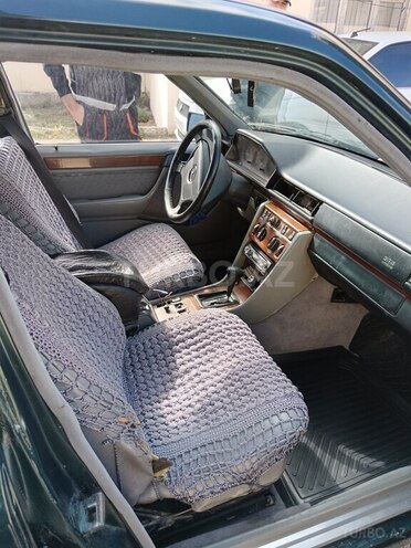 Mercedes E 250 1995, 650,000 km - 2.5 л - Bakı