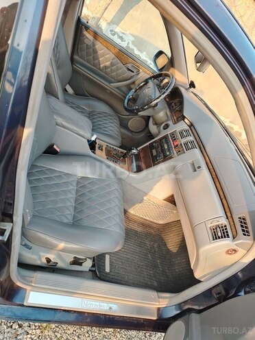 Mercedes E 240 1999, 450,346 km - 2.4 l - Qəbələ