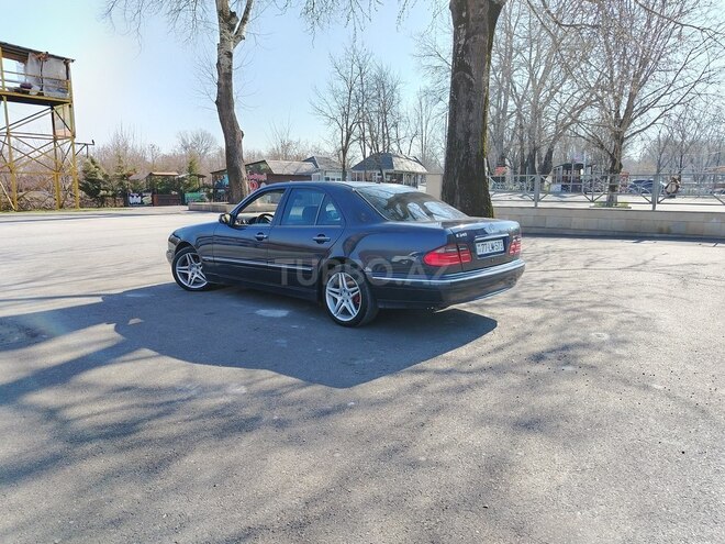 Mercedes E 240 1999, 450,346 km - 2.4 l - Qəbələ