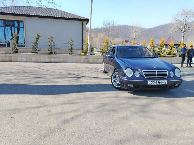 Mercedes E 240 1999, 450,346 km - 2.4 l - Qəbələ