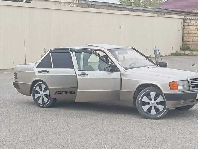 Mercedes 190 1989, 250,000 km - 2.0 l - Sumqayıt