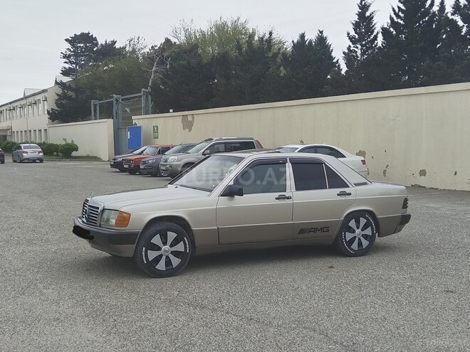 Mercedes 190 1989, 250,000 km - 2.0 l - Sumqayıt