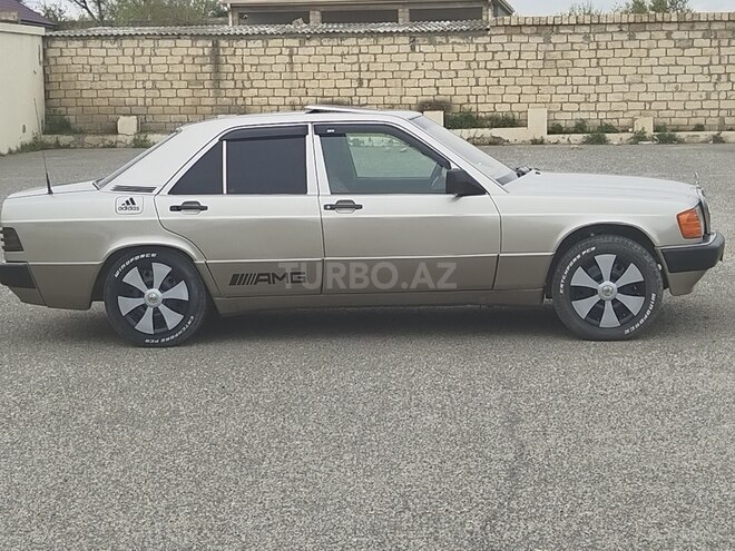 Mercedes 190 1989, 250,000 km - 2.0 l - Sumqayıt