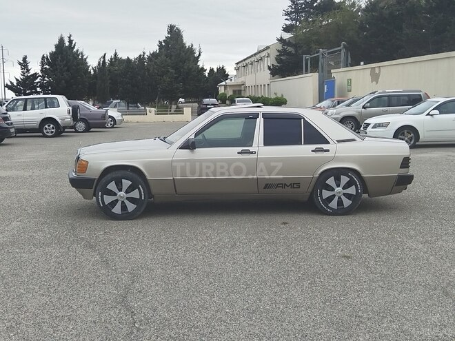 Mercedes 190 1989, 250,000 km - 2.0 l - Sumqayıt