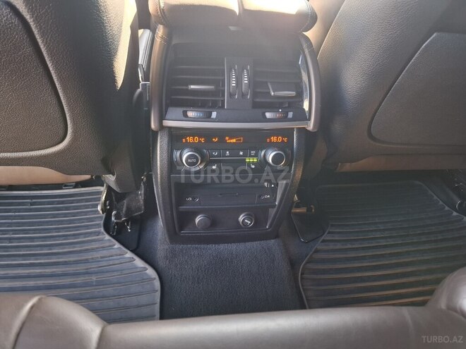 BMW X5 2014, 146,000 km - 4.4 l - Zaqatala