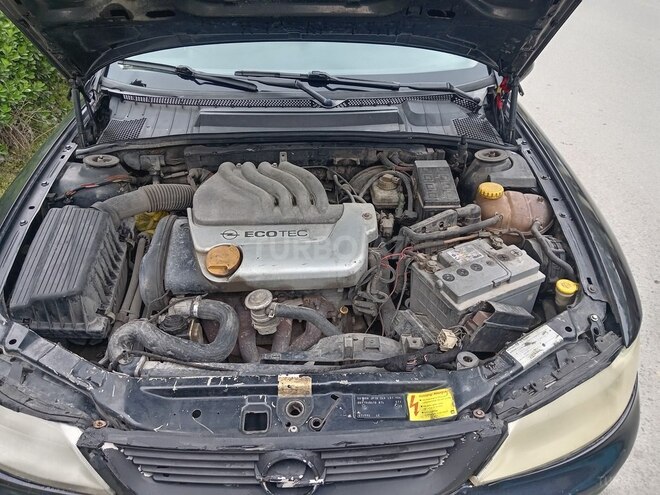 Opel Vectra 1997, 243,000 km - 1.6 l - Sumqayıt