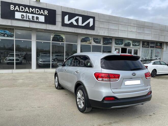 Kia Sorento-10