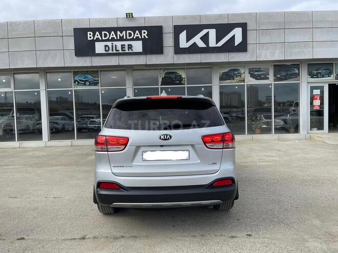 Kia Sorento-8
