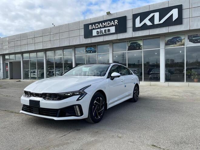 Kia K5-4