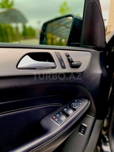 Mercedes ML 300 4MATIC 2014, 170,000 km - 3.5 l - Quba