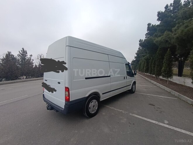 Ford Transit 2006, 302,000 km - 2.4 l - Quba