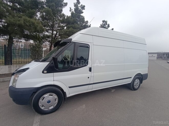 Ford Transit 2006, 302,000 km - 2.4 l - Quba