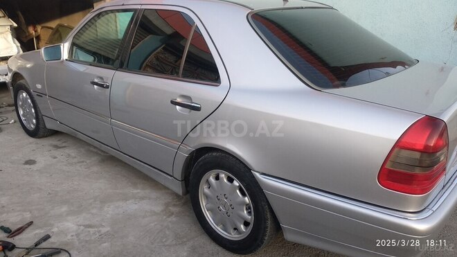 Mercedes C 180 1997, 325,485 km - 1.8 l - Bakı
