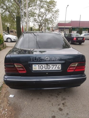 Mercedes E 270 2000, 241,414 km - 2.7 л - Ağcabədi