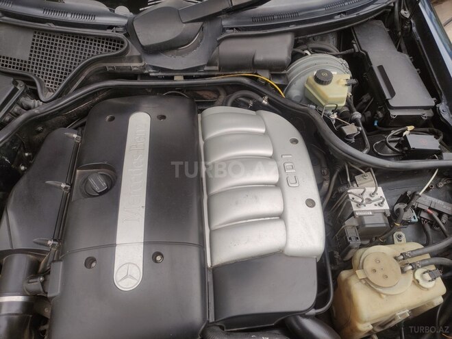 Mercedes E 270 2000, 241,414 km - 2.7 л - Ağcabədi