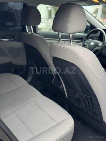 Hyundai Elantra 2018, 78,000 km - 1.4 l - Bakı