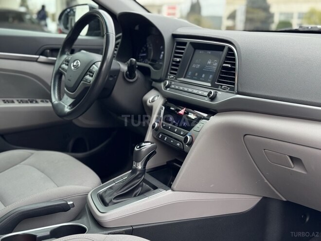 Hyundai Elantra 2018, 78,000 km - 1.4 l - Bakı