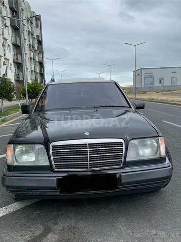 Mercedes E 280 1994, 437,000 km - 2.8 l - Bakı