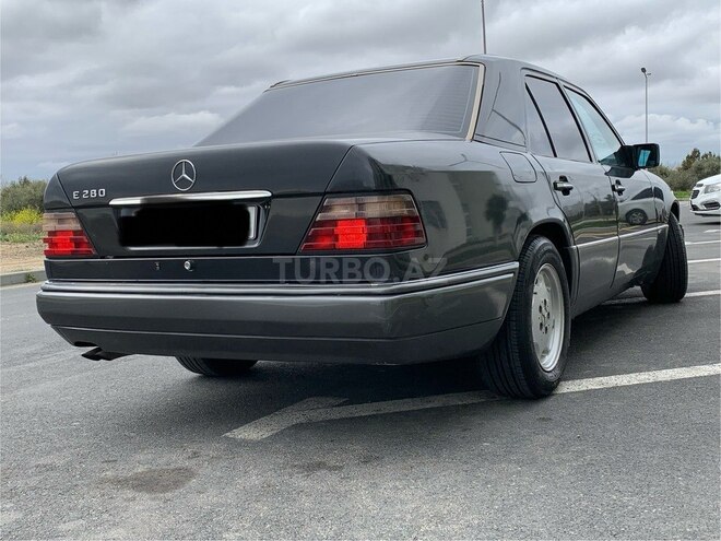 Mercedes E 280 1994, 437,000 km - 2.8 l - Bakı