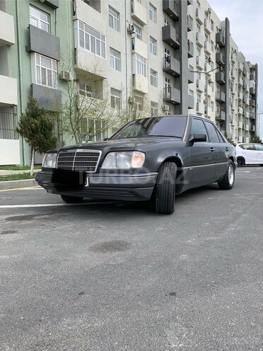 Mercedes E 280 1994, 437,000 km - 2.8 l - Bakı
