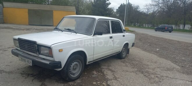 LADA (VAZ) 2107 2005, 95,000 km - 1.6 л - Qusar