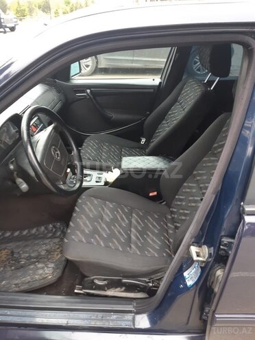 Mercedes C 220 d 1999, 320,000 km - 2.2 л - Biləsuvar