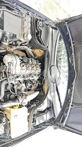 Mercedes C 220 d 1999, 320,000 km - 2.2 л - Biləsuvar