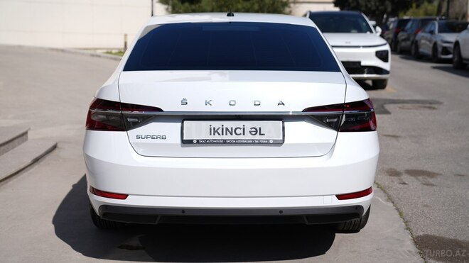 Skoda Superb-4