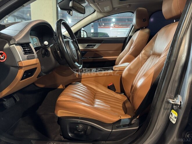 Jaguar XF 2016, 257,000 km - 2.0 l - Bakı