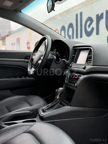 Hyundai Avante 2017, 171,000 km - 1.6 l - Bakı