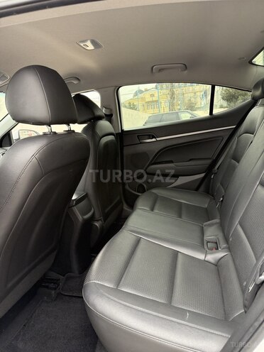 Hyundai Avante 2017, 171,000 km - 1.6 l - Bakı