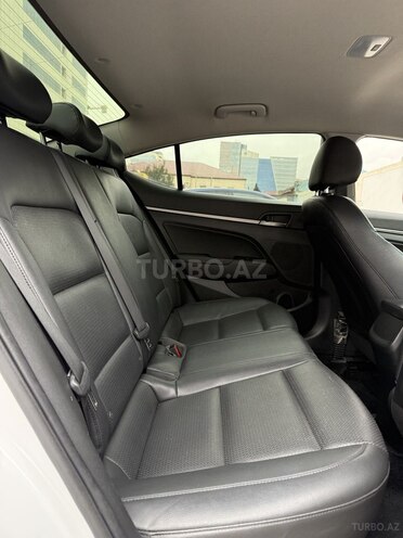 Hyundai Avante 2017, 171,000 km - 1.6 l - Bakı