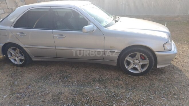 Mercedes C 180 1999, 297,677 km - 1.8 l - Bərdə