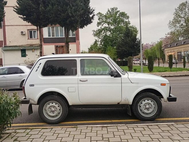 LADA (VAZ) Niva 2007, 220,000 km - 1.7 л - Masallı